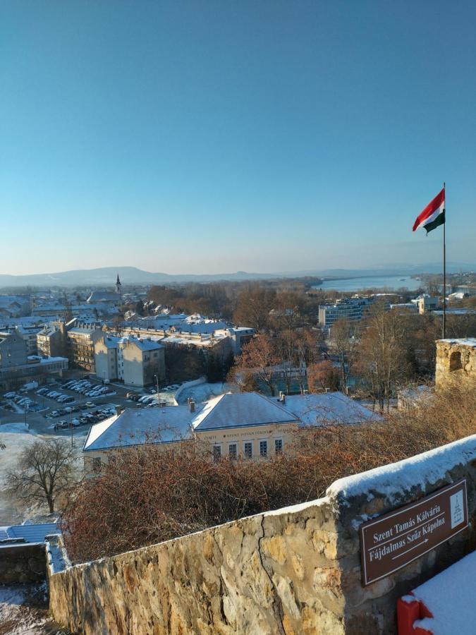 City-Top Vendeghaz Esztergom Exteriör bild