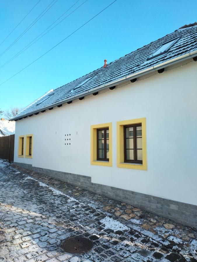 City-Top Vendeghaz Esztergom Exteriör bild
